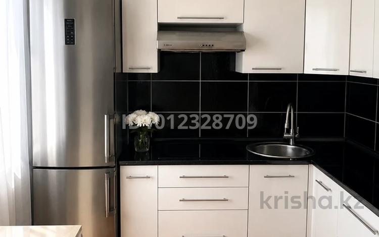 2-бөлмелі пәтер · 50 м² · 4/5 қабат, Ауэзова, бағасы: 23 млн ₸ в Семее — фото 2