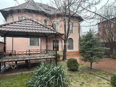 Жеке үй · 9 бөлме · 380 м² · 7.8 жүзд., Добролюбова 59, бағасы: 95 млн ₸ в Шымкенте, Туран р-н