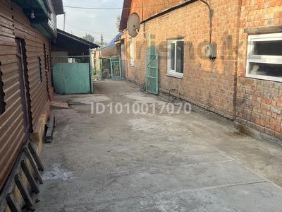Отдельный дом · 3 комнаты · 106 м² · 6.65 сот., Турсибская 21 — Район Электротовары за 18 млн ₸ в Усть-Каменогорске, Ульбинский