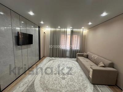 2-бөлмелі пәтер · 54 м² · 5/10 қабат, Самал 82 — Коняхина, бағасы: 250 000 ₸ в Уральске