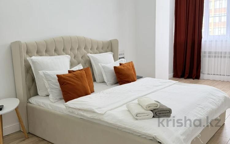 1-комнатная квартира · 50 м² · 1/9 этаж, мкр. Алтын орда, Пр.Алии Молдагуловой 66Б — улица А.Молдагуловой где Теннисный корд за 20 000 ₸ в Актобе — фото 500