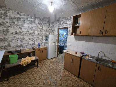1-бөлмелі пәтер · 38 м² · 2/5 қабат, Жаңа қала ш/а., Назарбаева 53/1, бағасы: 15 млн ₸ в Караганде, Казыбек би р-н