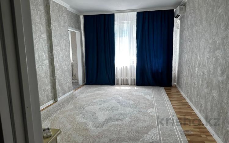 3-комнатная квартира · 74 м² · 11/18 этаж, Сарайшык 5/1 за 300 000 ₸ в Астане, Есильский р-н — фото 2