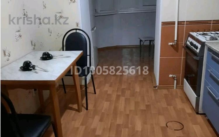 1-комнатная квартира · 50 м² · 3/9 этаж, мкр 5 — ГМ Анвар за 8 000 ₸ в Актобе — фото 3
