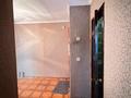 3-комнатная квартира · 57.1 м² · 2/5 этаж, мкр Михайловка , Аманжолова 13 за 21 млн ₸ в Караганде, Казыбек би р-н — фото 11