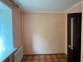 3-комнатная квартира · 57.1 м² · 2/5 этаж, мкр Михайловка , Аманжолова 13 за 21 млн ₸ в Караганде, Казыбек би р-н — фото 8