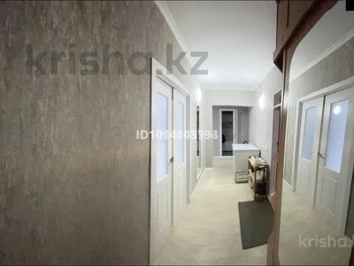 2-комнатная квартира · 54.5 м² · 4/5 этаж, мкр Юго-Восток, мкр Гульдер 1 22 за 24 млн ₸ в Караганде, Казыбек би р-н