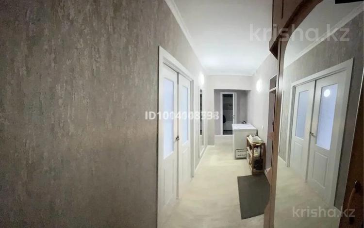 2-комнатная квартира · 54.5 м² · 4/5 этаж, мкр Юго-Восток, мкр Гульдер 1 22 за 24 млн ₸ в Караганде, Казыбек би р-н — фото 2