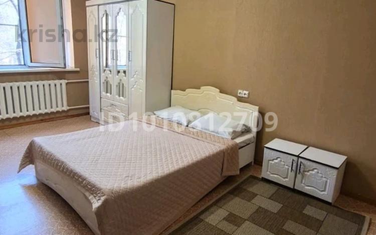 1-комнатная квартира · 37 м² · 3/9 этаж, Кожамкулова 130 за 10 000 〒 в Алматы, Алмалинский р-н — фото 2