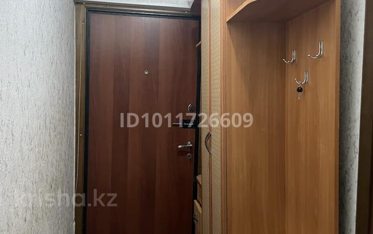 3-комнатная квартира · 58 м² · 3/4 этаж, просп. Бауыржан Момышулы 15 за 21 млн ₸ в Шымкенте, Аль-Фарабийский р-н — фото 2