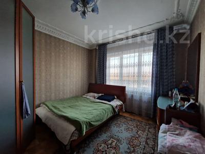 4-комнатная квартира, 90 м², 6/9 этаж, Жандосова 34а за 55 млн 〒 в Алматы, Бостандыкский р-н