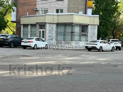 Офисы, магазины и бутики, медцентры и аптеки · 128 м² за 98 млн 〒 в Караганде, Казыбек би р-н