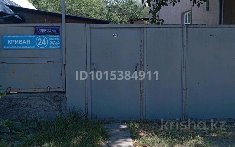 Часть дома · 2 комнаты · 30 м² · 1 сот., Кривая 24 — Средняя, Украинская за 100 000 ₸ в Алматы, Медеуский р-н — фото 2