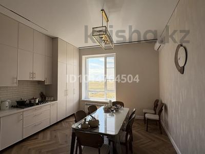 4-комнатная квартира · 165 м² · 4/5 этаж, мкр. Алтын орда 357 за 90 млн ₸ в Актобе