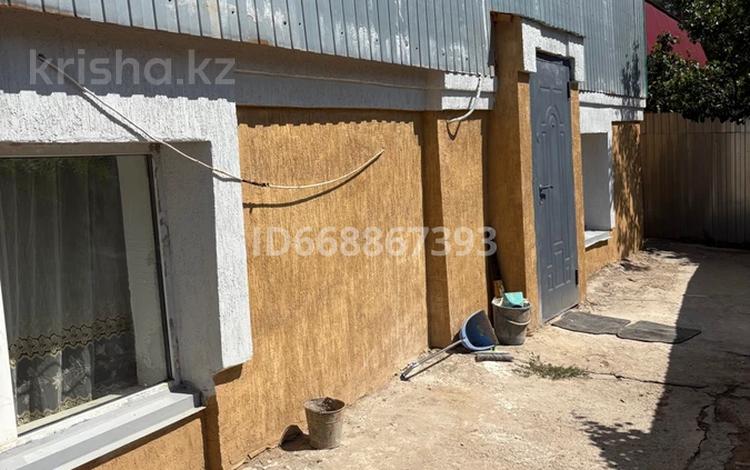 Отдельный дом · 3 комнаты · 100 м², Ескалиева 281/1 за 150 000 ₸ в Уральске — фото 7