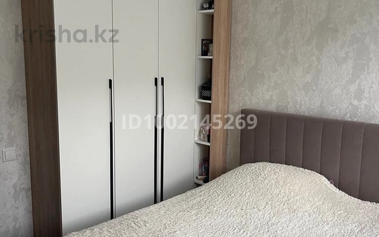 3-комнатная квартира · 64 м² · 3/5 этаж, мкр Юго-Восток, Мкр Гульдер 2 17 за 27.5 млн 〒 в Караганде, Казыбек би р-н — фото 2