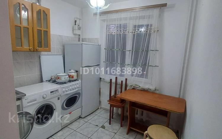 2-бөлмелі пәтер · 42 м² · 2/5 қабат, просп. Азаттык 62, бағасы: 13 млн ₸ в Атырау, мкр Авангард-2 — фото 2