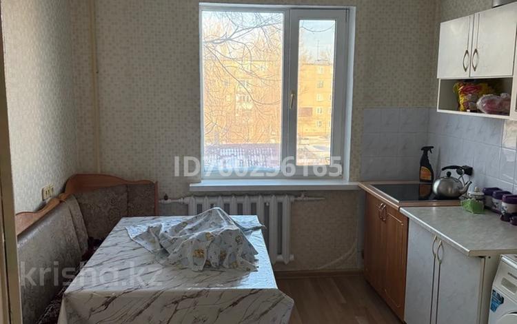 3-бөлмелі пәтер · 74 м² · 3/5 қабат, Пришахтинск, Металлистов 36, бағасы: 25 млн ₸ в Караганде, Алихана Бокейханова р-н — фото 2