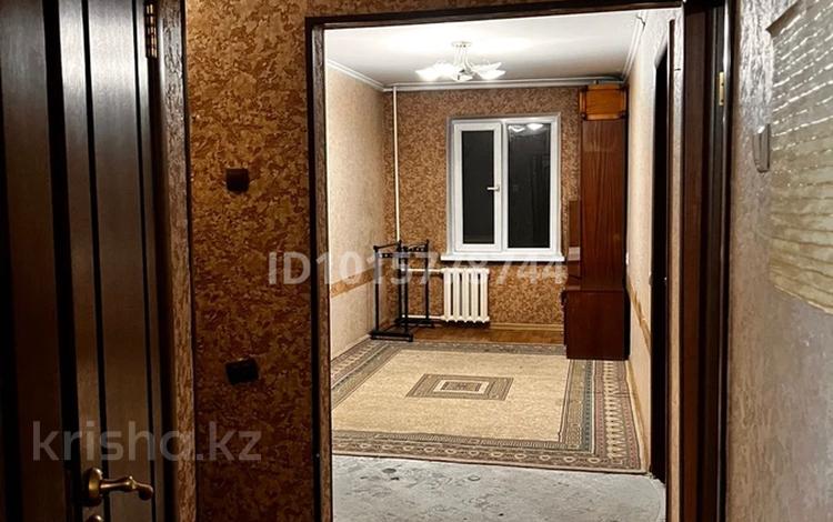 3-комнатная квартира · 64 м² · 4/5 этаж, мкр Айнабулак-3 108-71 за 280 000 ₸ в Алматы, Жетысуский р-н — фото 2