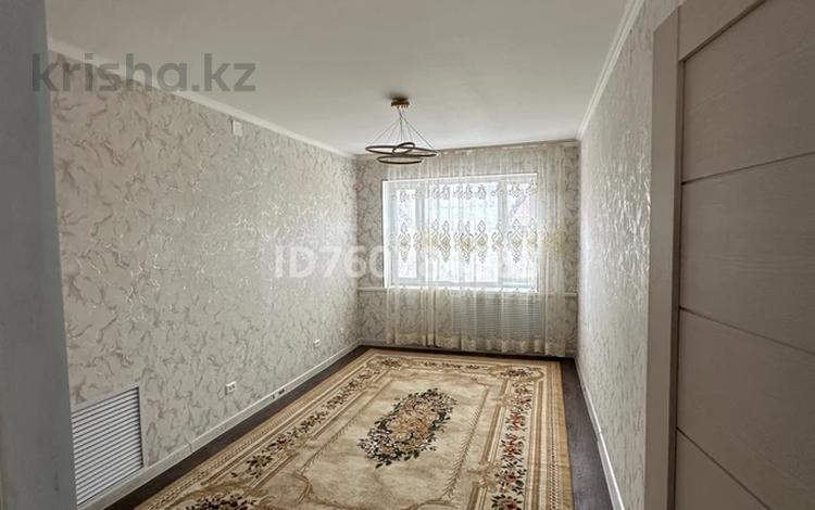 2-комнатная квартира · 40 м² · 2/5 этаж, 13-й мкр 46 за 13 000 ₸ в Актау — фото 2
