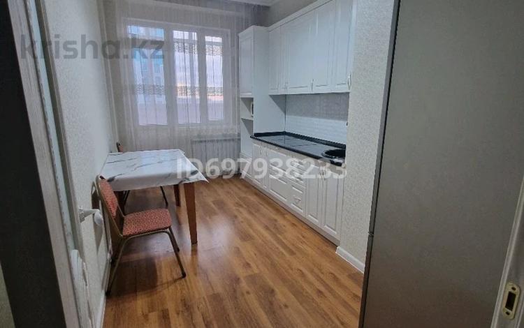 1-комнатная квартира · 44 м², мкр Шубар, Кенесары 4 за 200 000 ₸ в Астане, Есильский р-н — фото 6