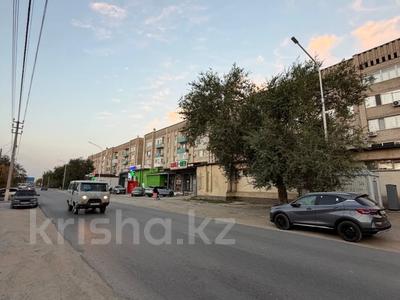 2-бөлмелі пәтер · 51 м² · 4/5 қабат, жанкожа батыр 82а, бағасы: 8 млн ₸ в 