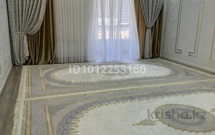 4-бөлмелі пәтер · 170 м² · 5/7 қабат, Көктем ш.а. 55А, бағасы: 60 млн ₸ в Жанаозен — фото 2