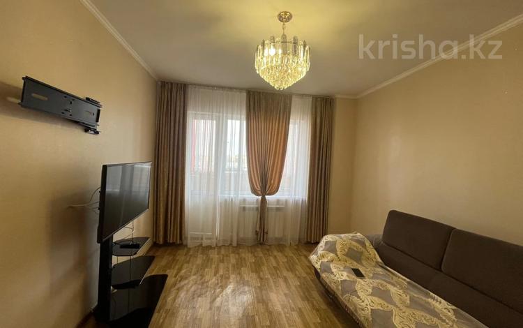 2-комнатная квартира · 65 м² · 11/16 этаж, мкр Юго-Восток, Мкр Юго-Восток, пр. ШАХТЕРОВ 60 — Пр. Шахтеров 60. напротив Корзины за 26.5 млн ₸ в Караганде, Казыбек би р-н — фото 2