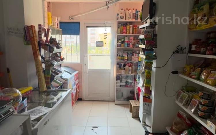 Магазины и бутики · 50 м² за 21 млн ₸ в Актобе, мкр. Алтын орда — фото 2