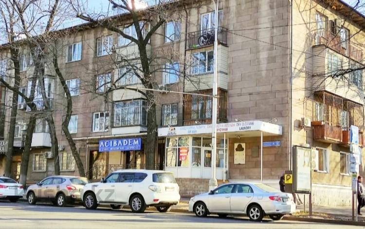 3-комнатная квартира · 74 м² · 3/4 этаж, Кабанбай батыра 96 — Тулебаева за 83 млн 〒 в Алматы, Медеуский р-н — фото 2