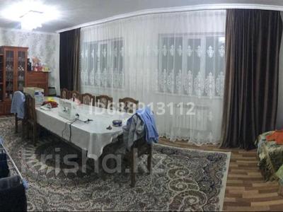 Отдельный дом • 4 комнаты • 175 м² • 6 сот., Жарык 82 за 40 млн 〒 в Кыргауылдах