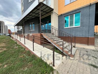 Свободное назначение, магазины и бутики, салоны красоты, фитнес и спорт, медцентры и аптеки, образование, развлечения, конференц-залы, кабинеты и рабочие места, студии · 106.2 м² за 400 000 〒 в Актобе, мкр. Алтын орда