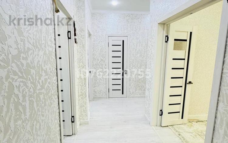 3-бөлмелі пәтер · 68 м² · 5/6 қабат, Расковой 6, бағасы: 27 млн ₸ в Жезказгане — фото 2