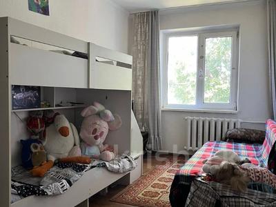 3-комнатная квартира, 58 м², 4/4 этаж, мкр №11 10 за 26 млн 〒 в Алматы, Ауэзовский р-н