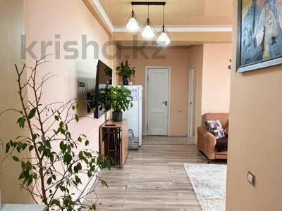 2-комнатная квартира · 69 м² · 2/5 этаж, Кабанбай батыра за 28.5 млн ₸ в Талдыкоргане, мкр Жетысу