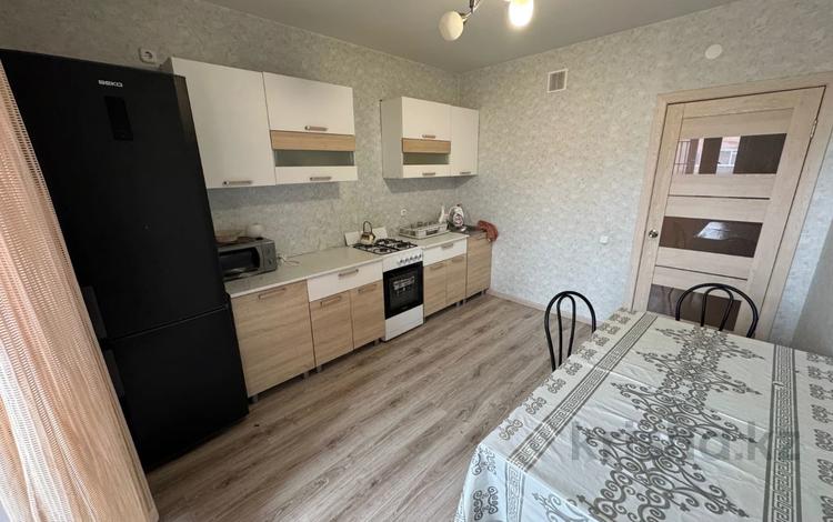 1-комнатная квартира · 39.8 м² · 9/9 этаж, Мкр. Береке 64 за 19.5 млн 〒 в Костанае — фото 2