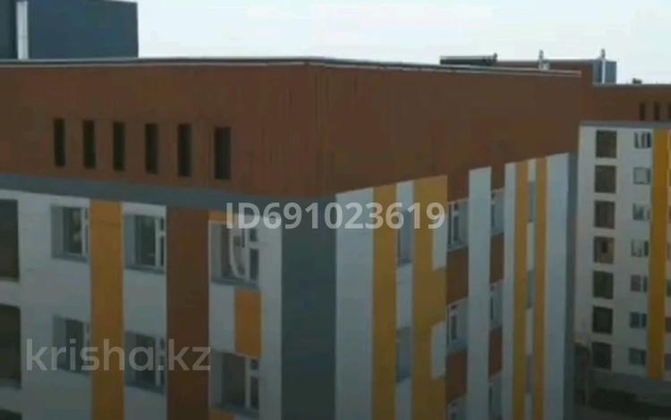 3-бөлмелі пәтер, 67.4 м², 1/7 қабат ай сайын, 11, бағасы: 80 000 〒 в Туркестане — фото 2