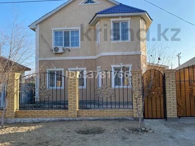 Дом · 6 комнат · 250 м², мкр Лесхоз за 80 000 〒 в Атырау