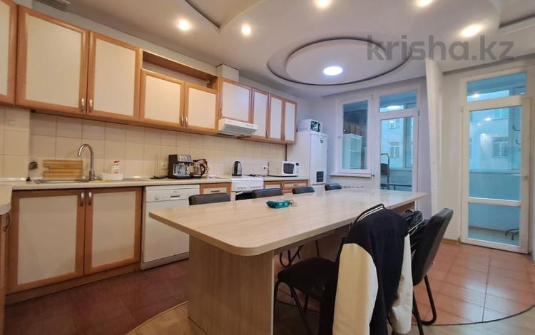 2-комнатная квартира · 70 м² · 1/13 этаж, Хусаинова 225 — Хусаинова - Тажибаевой за 50 млн ₸ в Алматы, Бостандыкский р-н — фото 22