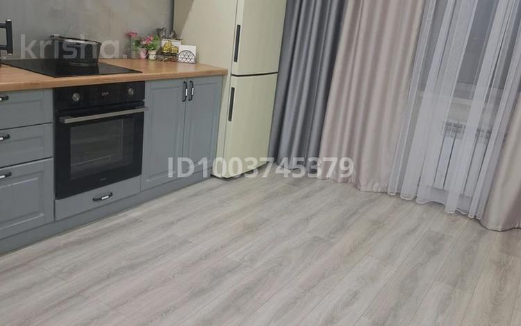 2-комнатная квартира · 55 м² · 10/10 этаж, мкр Юго-Восток, Дуйсембекова 53/8 — Находится возле новый мечеть за 2 000 ₸ в Караганде, Казыбек би р-н — фото 2