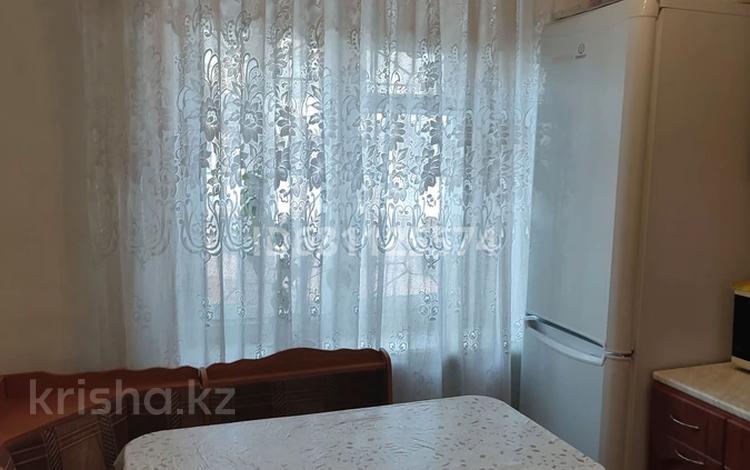 3-комнатная квартира, 51 м², 2/3 этаж, Шалкар 31