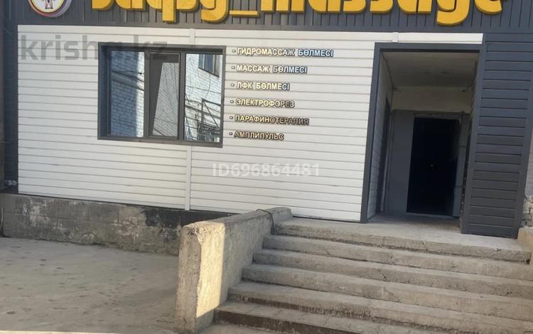 Еркін, медорталықтар мен дәріханалар · 50.3 м², бағасы: 35 млн ₸ в Таразе — фото 2