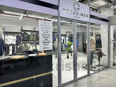 Готовый Бизнес Мужской Одежды, 72 м² за 10.8 млн 〒 в Шымкенте, Каратауский р-н