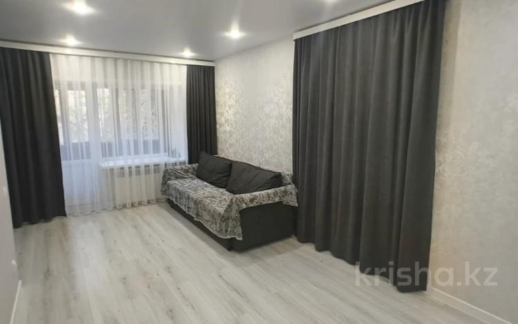 1-комнатная квартира · 32 м² · 2/4 этаж, мкр Новый Город, Ермекова за 17 млн ₸ в Караганде, Казыбек би р-н — фото 2