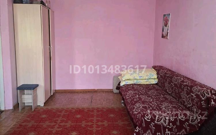 1-комнатная квартира · 18 м² · 4/5 этаж, 14 мик район 5 за 100 000 ₸ в Семее — фото 2