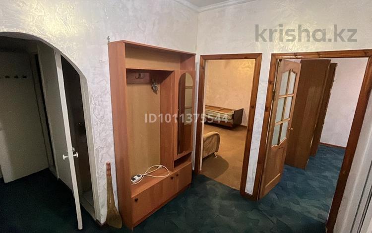 2-комнатная квартира · 54 м² · 1/5 этаж, Водник 2 60 за 160 000 〒 в Боралдае (Бурундай), мкр Водник-2 — фото 2