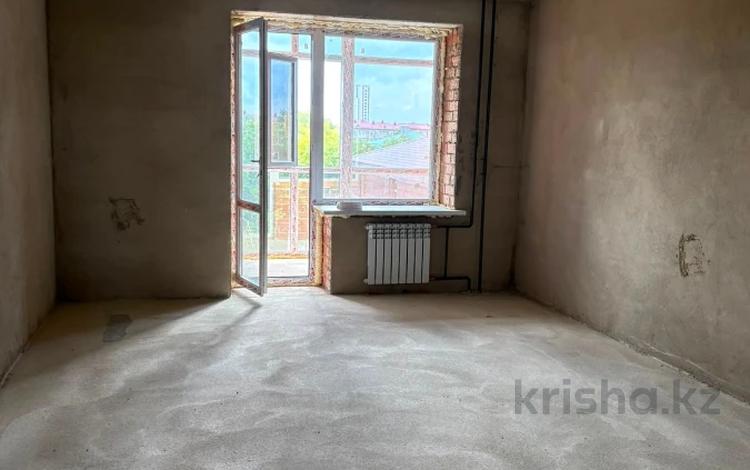 3-комнатная квартира · 98 м² · 4/5 этаж, Ленинградская за 36.5 млн ₸ в Петропавловске — фото 2