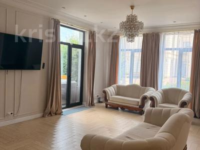 3-бөлмелі пәтер · 150 м² · 1/3 қабат, Аскарова 55/1 к1, бағасы: 1.7 млн ₸ в Алматы, Бостандыкский р-н