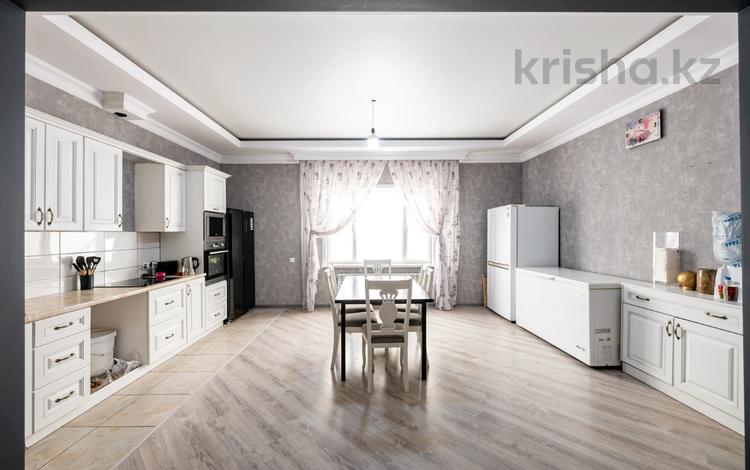 Отдельный дом · 6 комнат · 401.6 м² · 10 сот., Республики за 95 млн 〒 в Косшы — фото 70