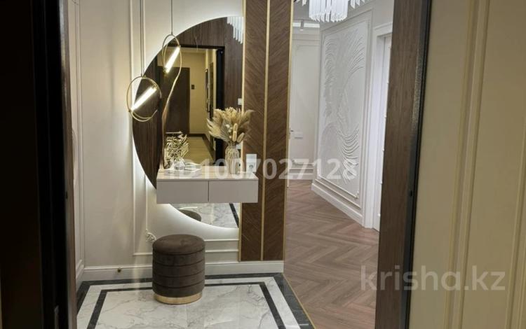 3-комнатная квартира · 123.6 м² · 17/21 этаж, Кунаева 5 — Кунаева за 180 млн ₸ в Астане, Есильский р-н — фото 2